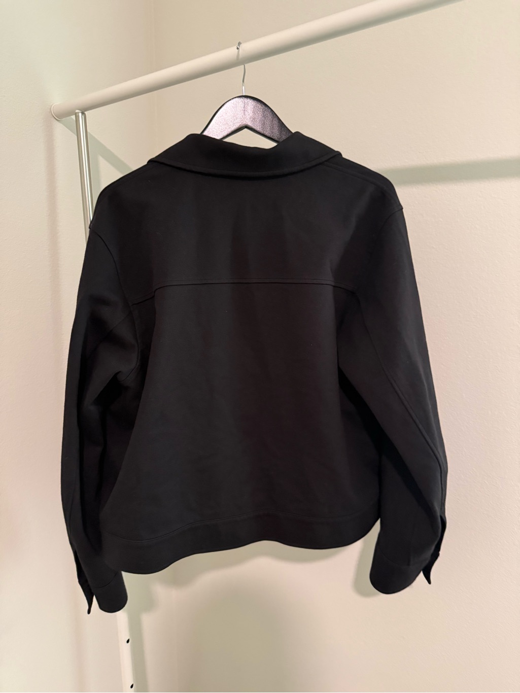 Uniqlo Black Cropped Utility Jacket — image 3 of 4